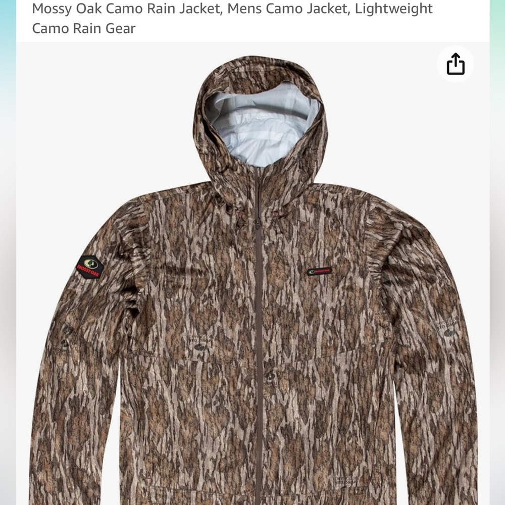 Mossy Oak lightweight rain Jacket. Mens Medium. Worn once.  Pattern Bottomland